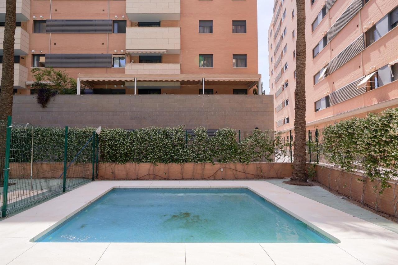 Alterhome Apartamento Con Piscina Maria Zambrano Málaga Dış mekan fotoğraf