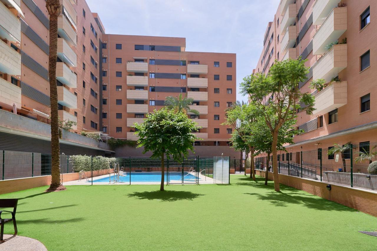 Alterhome Apartamento Con Piscina Maria Zambrano Málaga Dış mekan fotoğraf