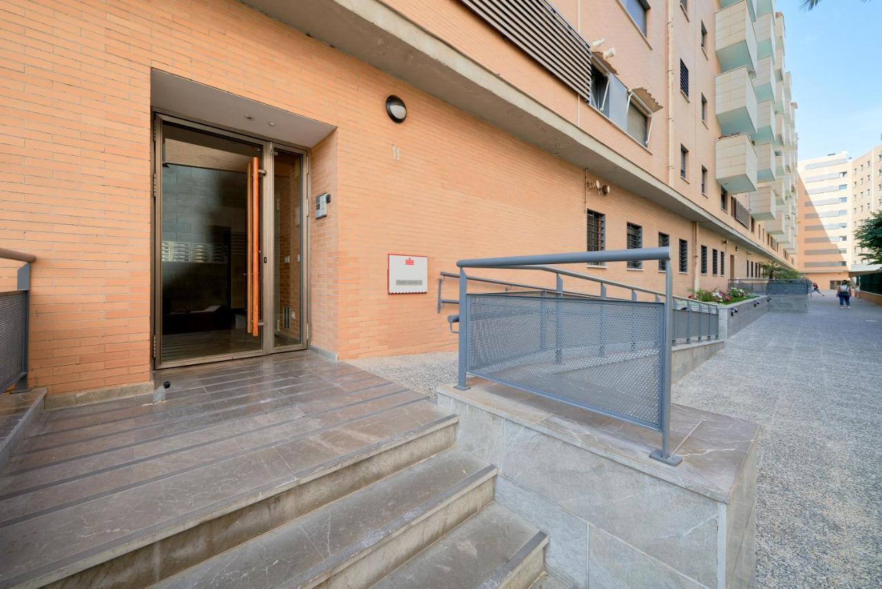 Alterhome Apartamento Con Piscina Maria Zambrano Málaga Dış mekan fotoğraf